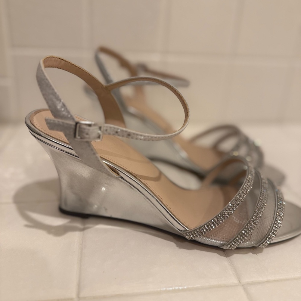 Elegant Silver Wedge Sandals with Sparkling Straps